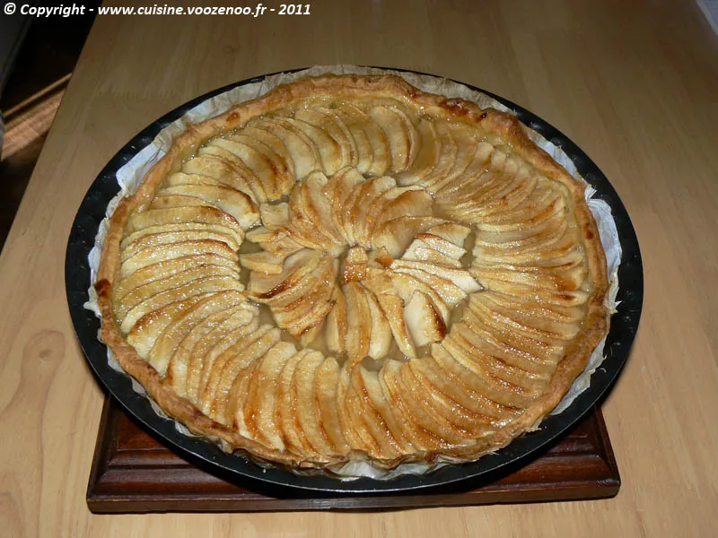 Tarte aux pommes et gelée de coing fin Tarte aux pommes et gelée de coing fin