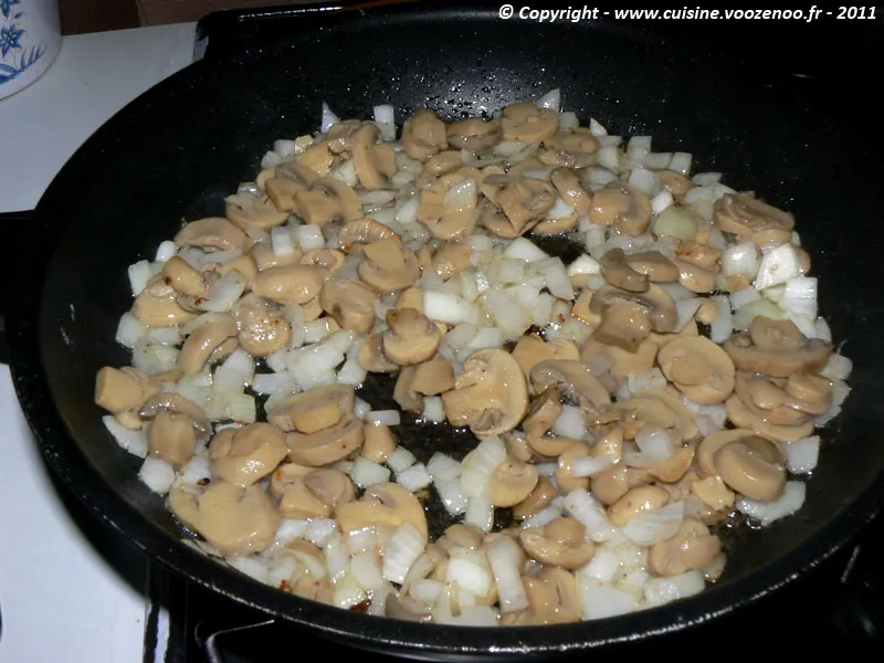 Côtes de porc au fromage fondant et champignons etape2 Côtes de porc au fromage fondant et champignons etape2