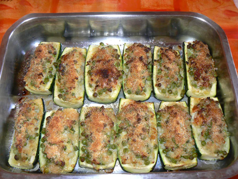 Courgettes farcies au roquefort fin Courgettes farcies au roquefort fin