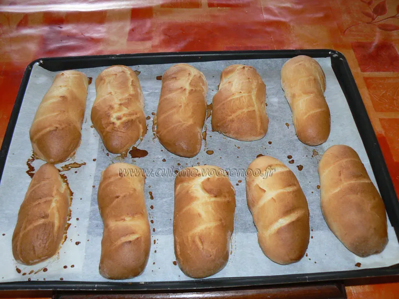 Petits pains au lait fin Petits pains au lait fin