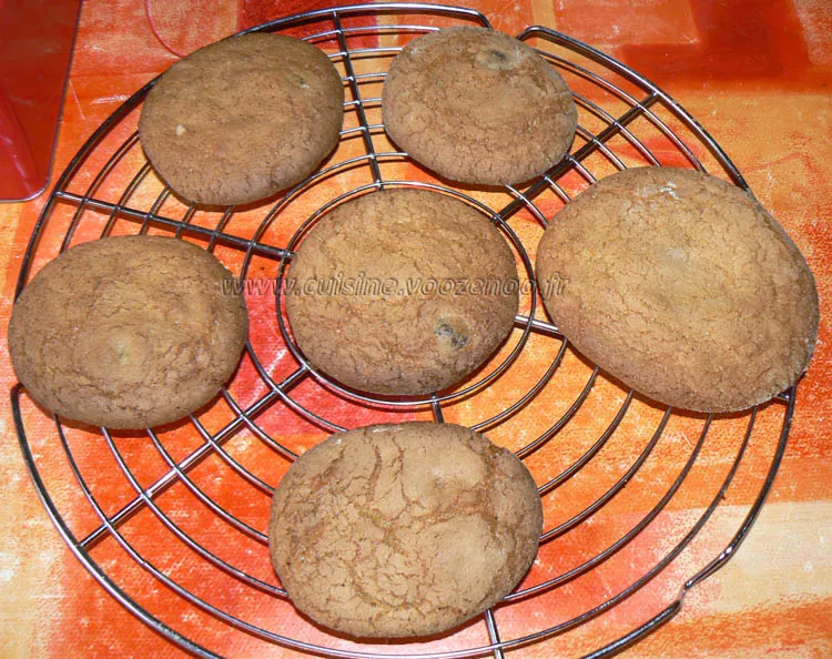 Cookies aux grains de cafe enrobes au chocolat etape5 Cookies aux grains de cafe enrobes au chocolat etape5