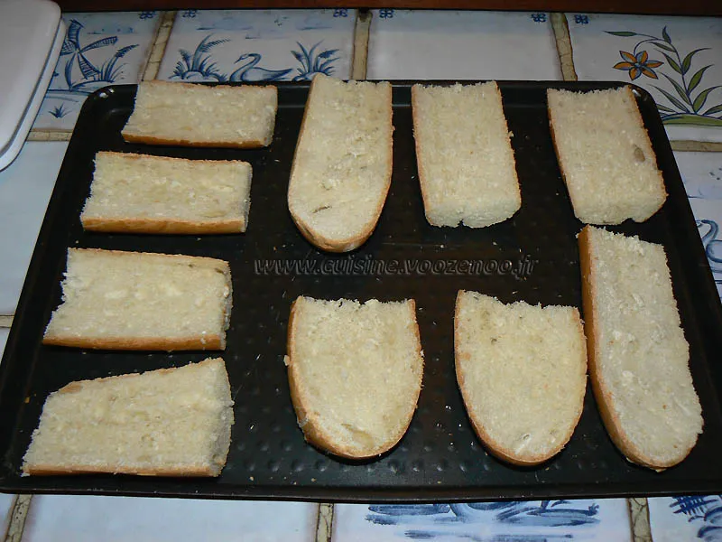 Tartines version flammekuche etape1 Tartines version flammekuche etape1