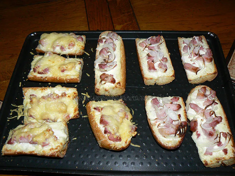 Tartines version flammekuche fin Tartines version flammekuche fin