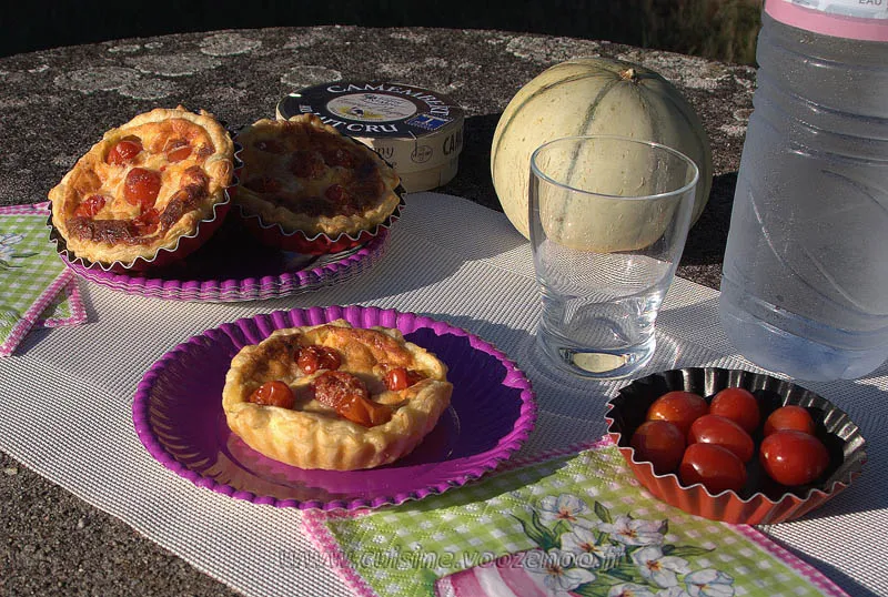 Tartelettes aux tomates cerises, parmesan et basilic fin2