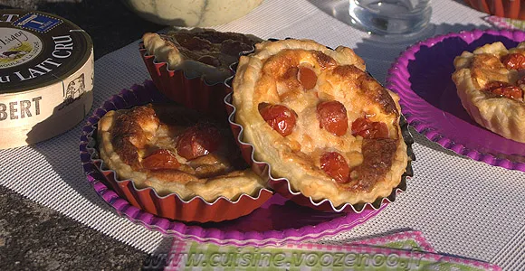 Tartelettes aux tomates cerises, parmesan et basilic fin3